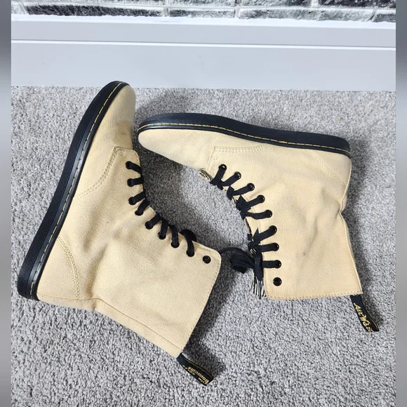 Dr Martens Stratford Women's Yellow Boots Size 9 - Picture 2 of 10